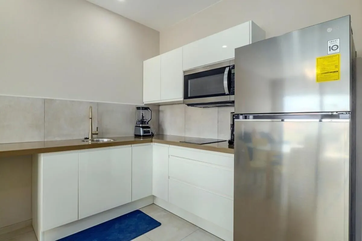 Special Studio Apartment In Gold Coast Noord Aruba